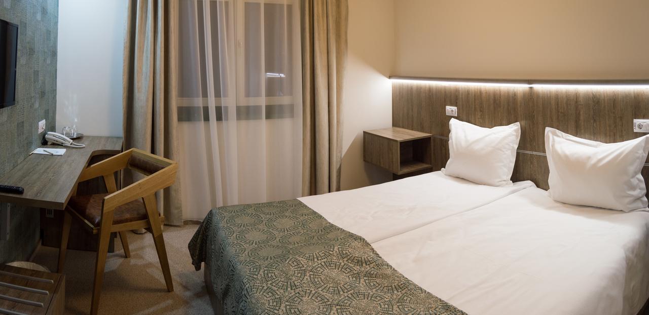 Fidelitas Hotel Sfantu Gheorghe  Luaran gambar